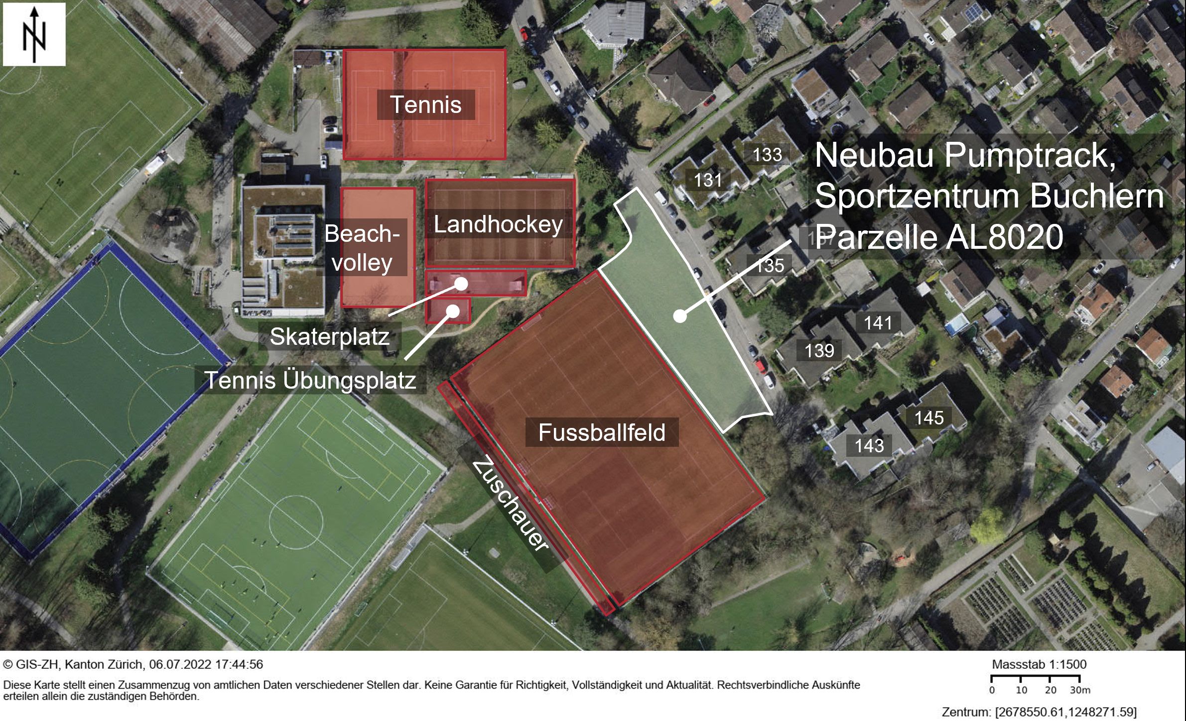 Geplanter Standort zwischen Fussballfeld und Strasse Zwischenbächen